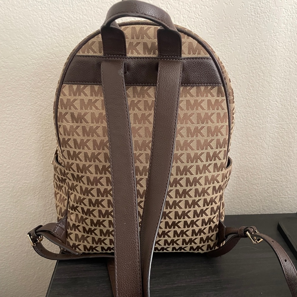 MK - backpack - Picture 2 of 8